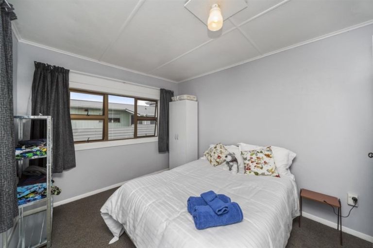 Photo of property in 46 Hussey Street, Waverley, 4510