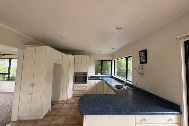 Photo of property in 7 Ronald Woolf Place, Churton Park, Wellington, 6037