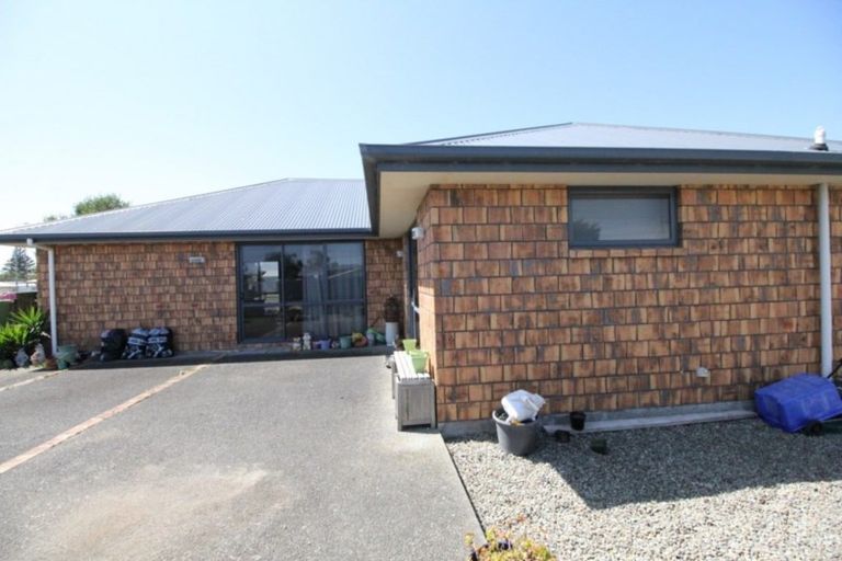 Photo of property in 64 Andrews Street, Foxton Beach, Foxton, 4815