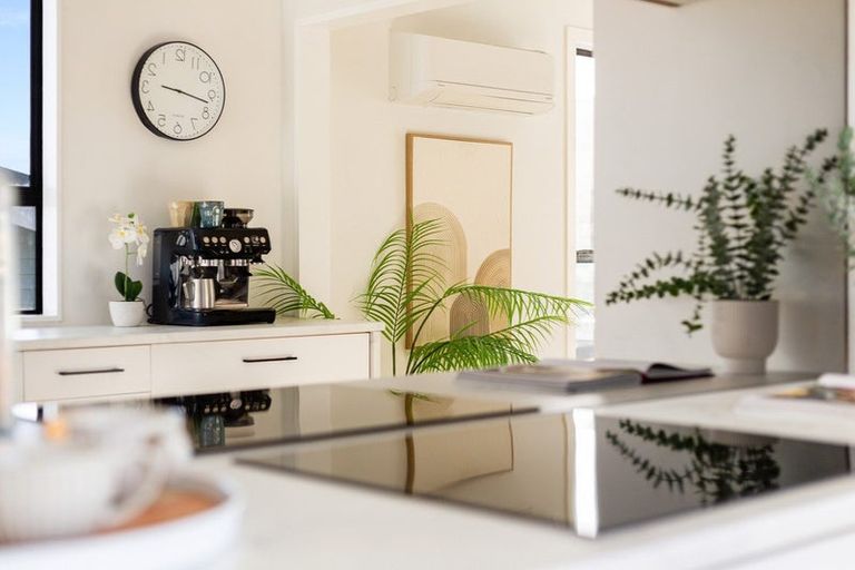 Photo of property in 49 Handyside Street, Tawa, Wellington, 5028