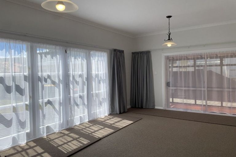 Photo of property in 43 William Street, Petone, Lower Hutt, 5012