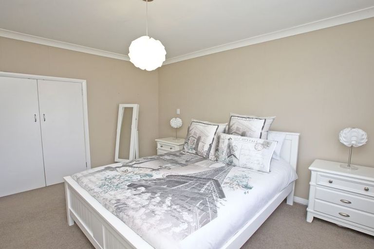 Photo of property in 23 East Street, Terrace End, Palmerston North, 4410