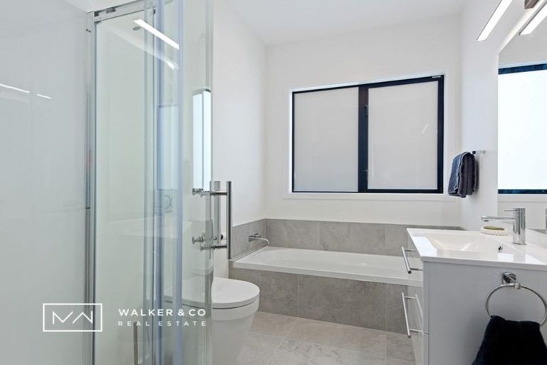 Photo of property in 235 Fairview Drive, Birchville, Upper Hutt, 5372