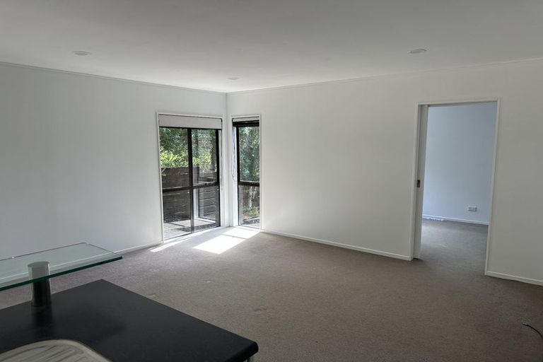 Photo of property in 4/205 Lake Road, Belmont, Auckland, 0622