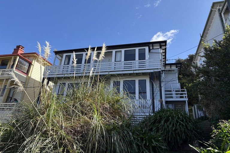 Photo of property in 16a Clifton Terrace, Kelburn, Wellington, 6012