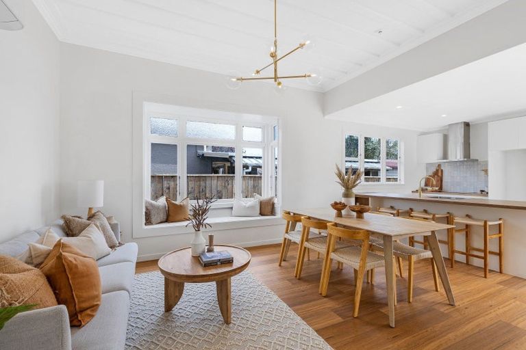 Photo of property in 11 Rosalie Terrace, Kelvin Grove, Palmerston North, 4414