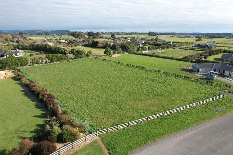 Photo of property in 12 Oriwa Lane, Levin, 5571
