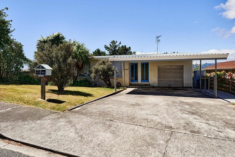 Photo of property in 99 Kahu Road, Paremata, Porirua, 5024