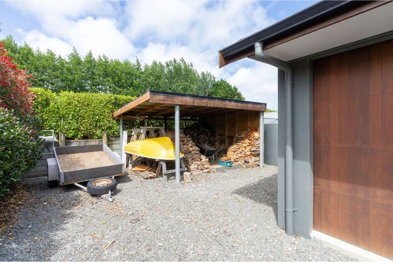 Photo of property in 9 Tunbridge Wells, Ohau, Levin, 5570