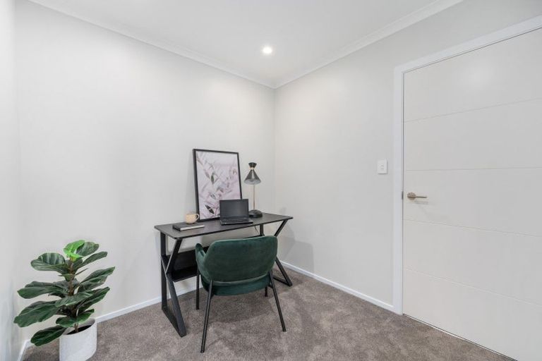 Photo of property in 30 Henderson Street, Kimbolton, 4774