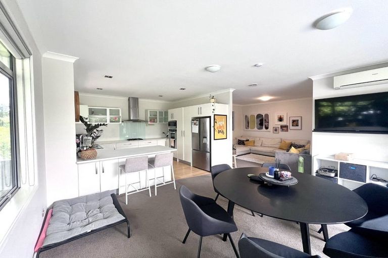 Photo of property in 24 Bartlett Drive, Silverdale, 0932