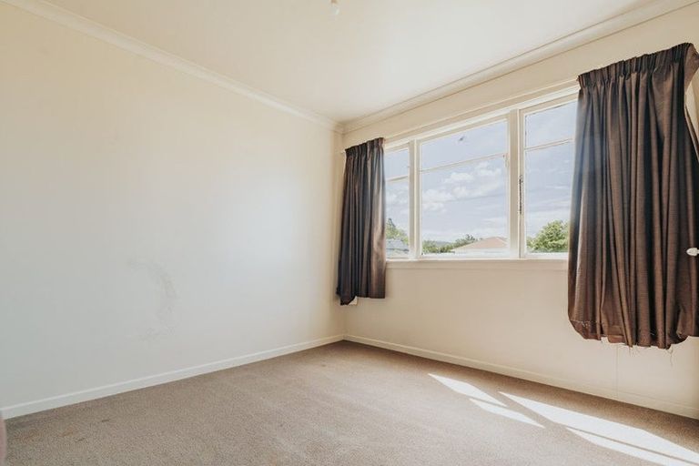 Photo of property in 28 Burns Street, Milton, 9220