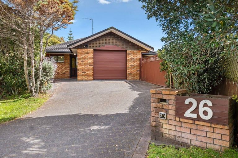 Photo of property in 26 Settlers Grove, Orewa, 0931