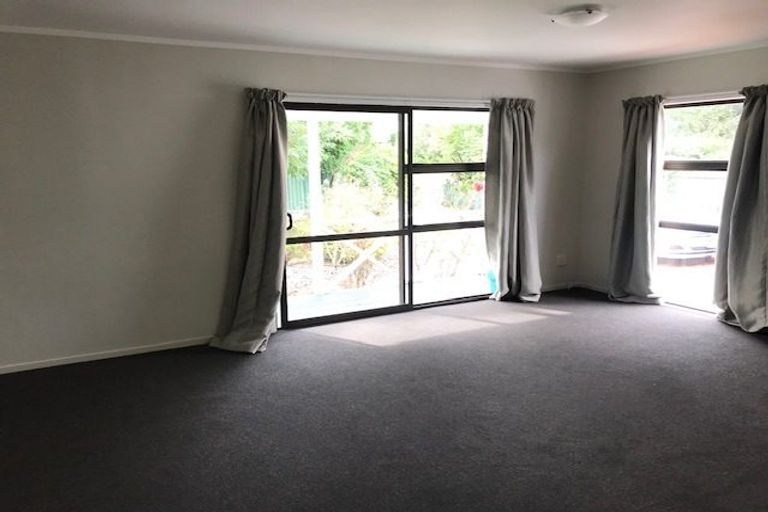 Photo of property in 43 Gilbass Avenue, Hamilton Lake, Hamilton, 3204