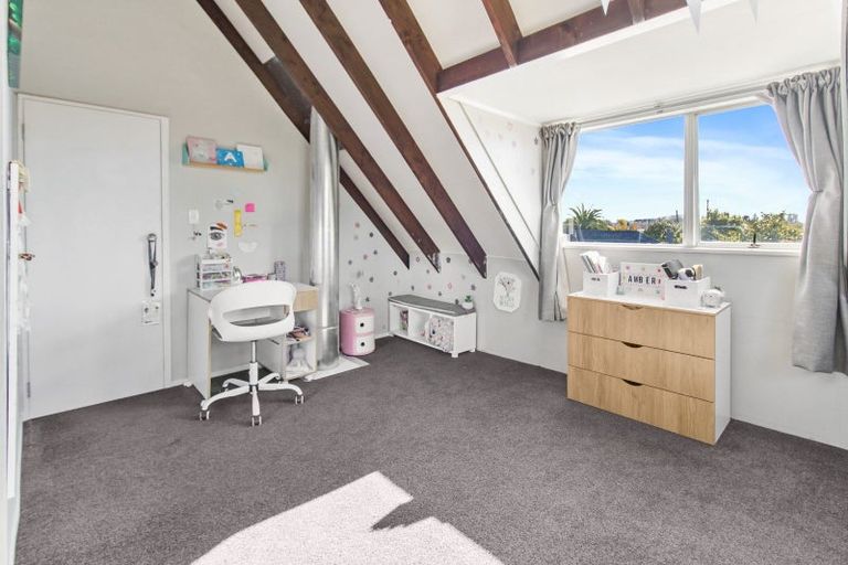 Photo of property in 2 Miro Street, Pleasant Point, 7903