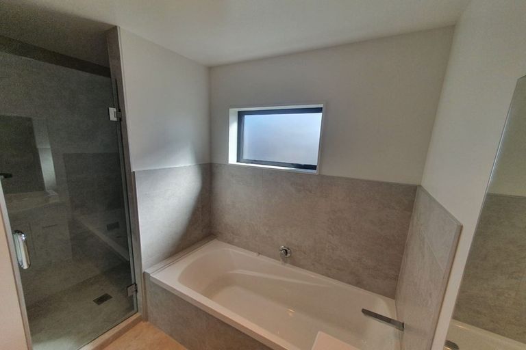 Photo of property in 12 Grandifolia Road, Takanini, 2110