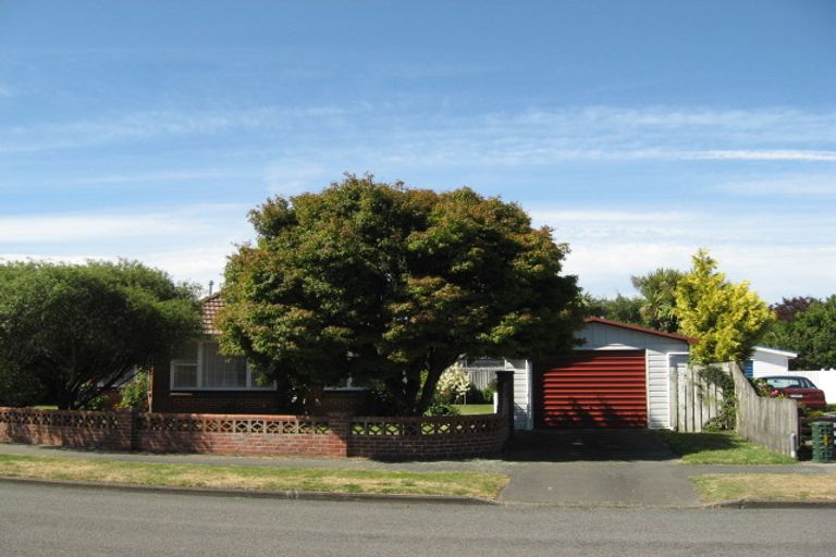Photo of property in 8 Logie Place, Bromley, Christchurch, 8062