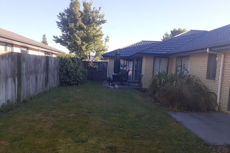 Photo of property in 8 Richard Seddon Drive, Northwood, Christchurch, 8051