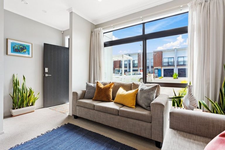 Photo of property in 15 Spotted Dove Road, Hobsonville, Auckland, 0616