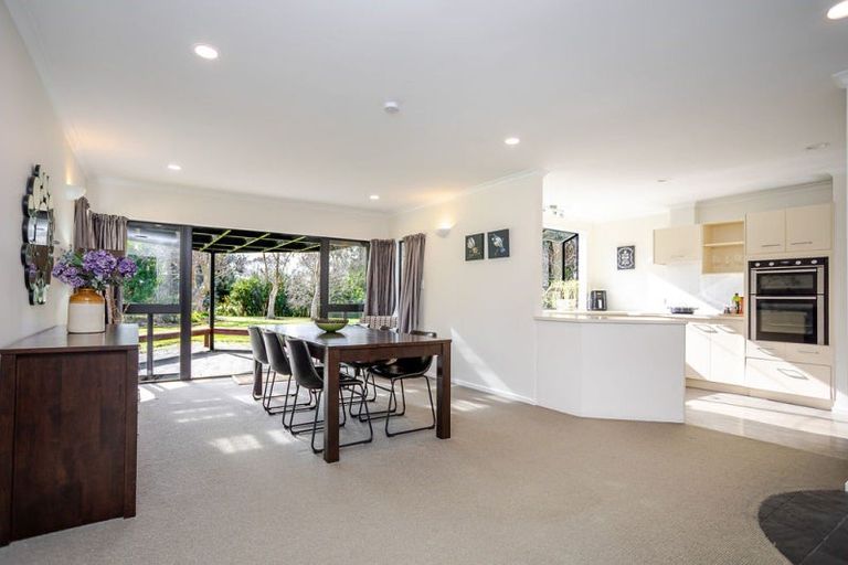 Photo of property in 97 Adelaide Road, Dannevirke, 4930