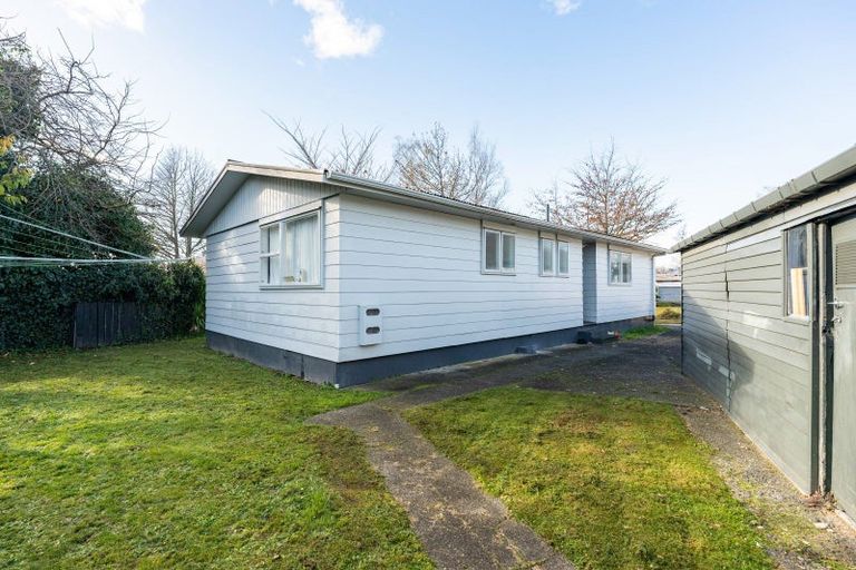 Photo of property in 16 Te Takinga Street, Turangi, 3334