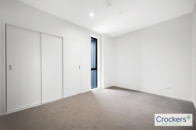 Photo of property in 4/2 Treasure Lane, Te Atatu South, Auckland, 0610