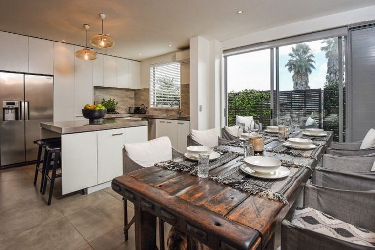 Photo of property in 19f Blake Street, Ponsonby, Auckland, 1011