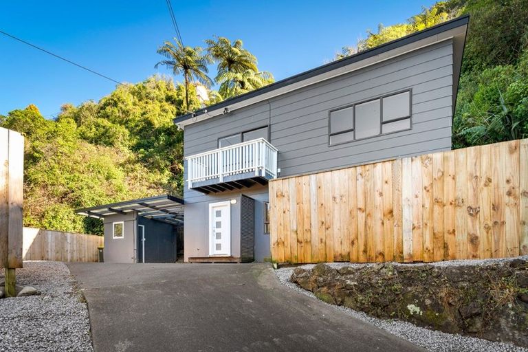 Photo of property in 37 Mcdougall Grove, Haywards, Lower Hutt, 5018