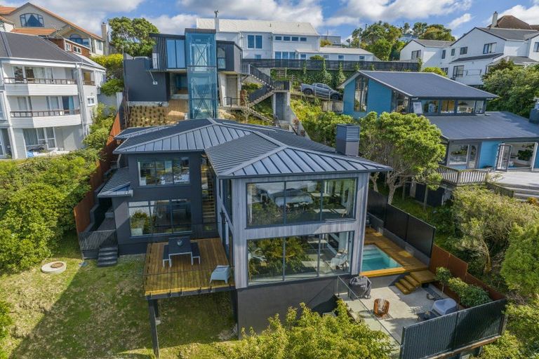 Photo of property in 14 Shalimar Crescent, Khandallah, Wellington, 6035