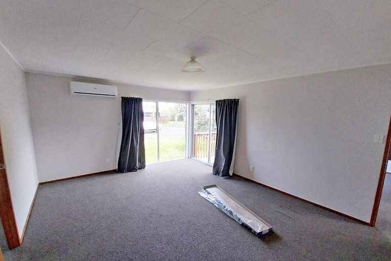 Photo of property in 66 Finlayson Avenue, Clendon Park, Auckland, 2103