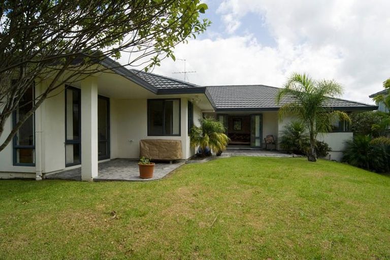 Photo of property in 20 Excelsa Place, Albany, Auckland, 0632