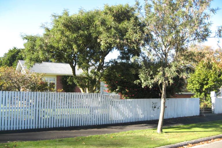 Photo of property in 3 Rochford Place, Bryndwr, Christchurch, 8052