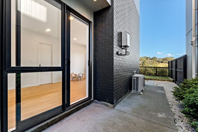 Photo of property in 63 Biokovo Street, Massey, Auckland, 0614