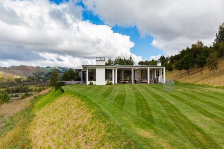 Photo of property in 71 Matangi Road, Tuki Tuki, Havelock North, 4294