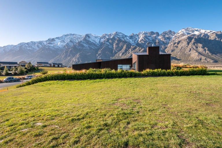 Photo of property in 61 Jacks Point Rise, Jacks Point, Queenstown, 9371