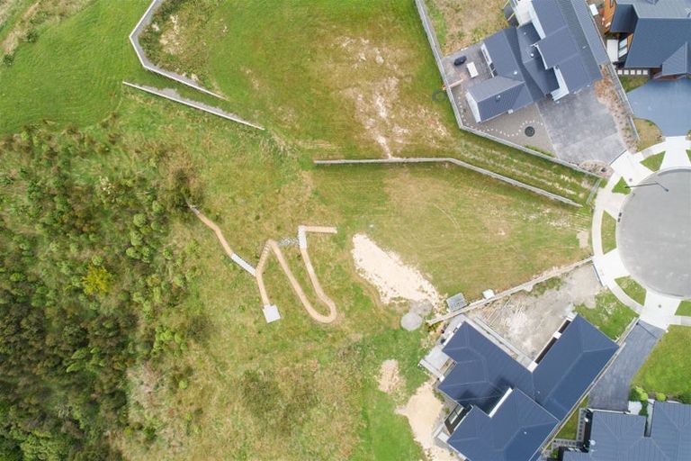 Photo of property in 73 Vaucluse Heights, Fitzherbert, Palmerston North, 4410