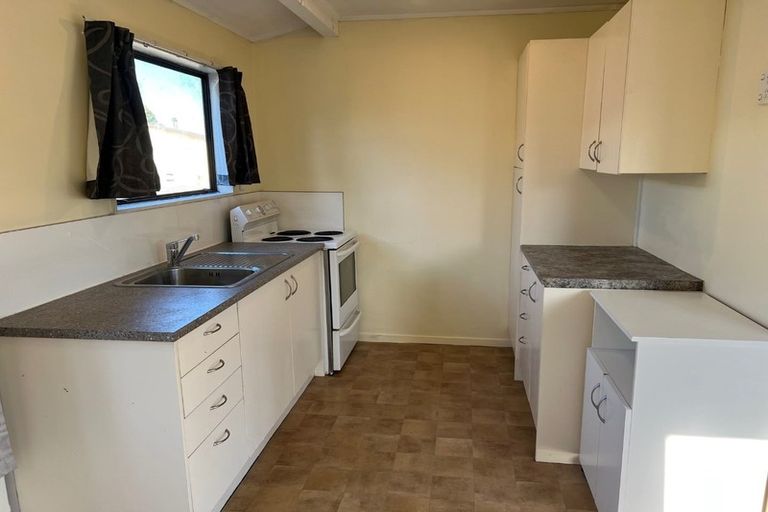 Photo of property in 1/56a Burundi Avenue, Clendon Park, Auckland, 2103