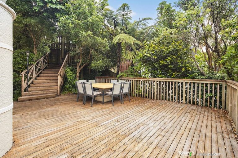 Photo of property in 63 Cashmere Avenue, Khandallah, Wellington, 6035