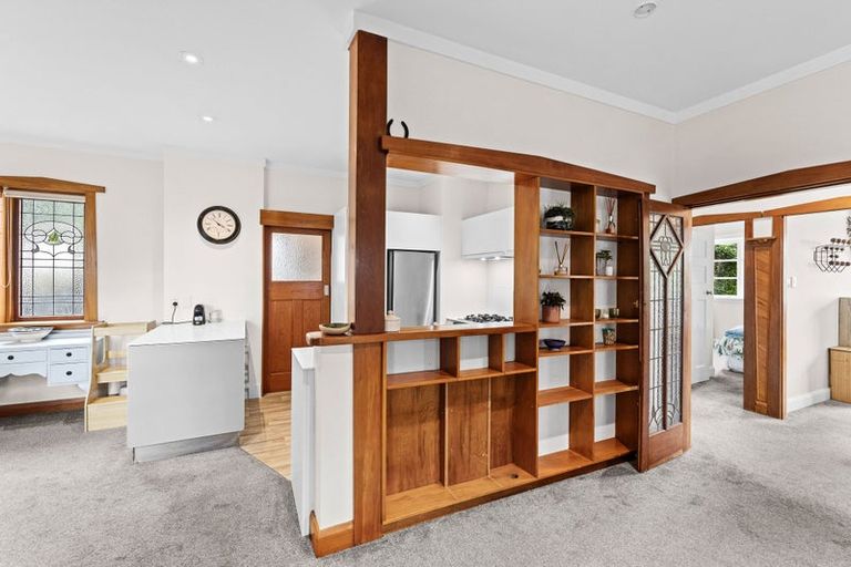 Photo of property in 211 Fifield Terrace, Opawa, Christchurch, 8023