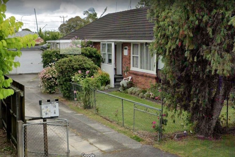 Photo of property in 1/10 Ocean View Road, Northcote, Auckland, 0627