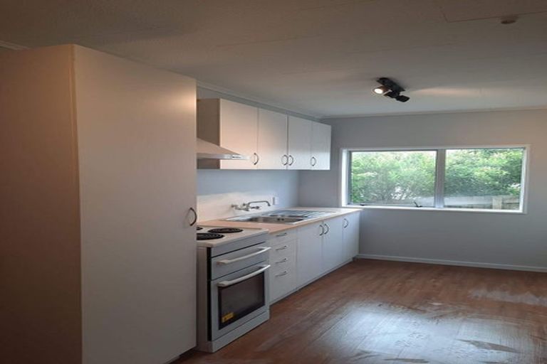 Photo of property in 30 The Drive, Tawa, Wellington, 5028