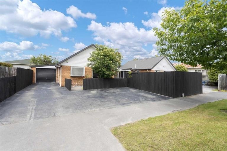 Photo of property in 35 Dilworth Street, Riccarton, Christchurch, 8041