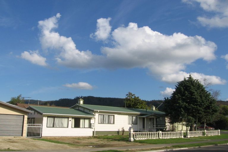 Photo of property in 1 Orchard Place, Lynmore, Rotorua, 3010