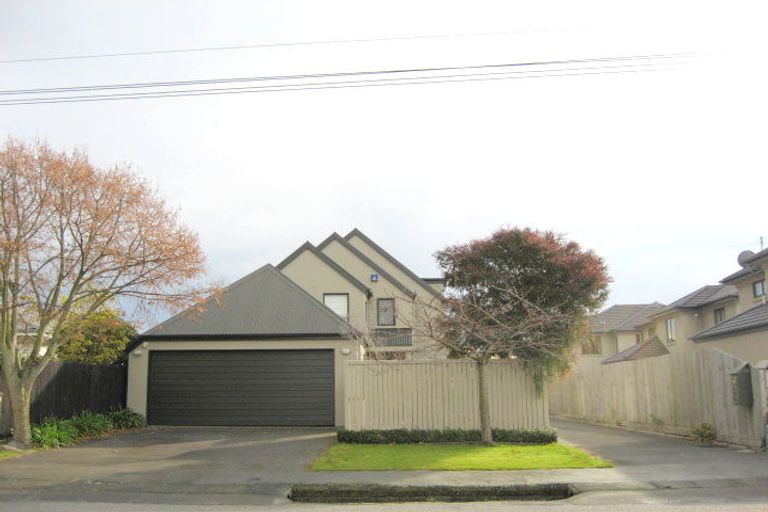 Photo of property in 53 Hawkesbury Avenue, St Albans, Christchurch, 8014