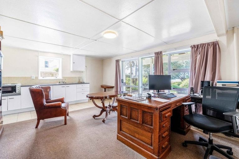 Photo of property in 395a Oceanbeach Road, Mount Maunganui, 3116