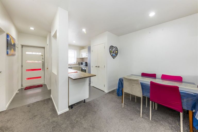 Photo of property in 6/33 Kenderdine Road, Papatoetoe, Auckland, 2025