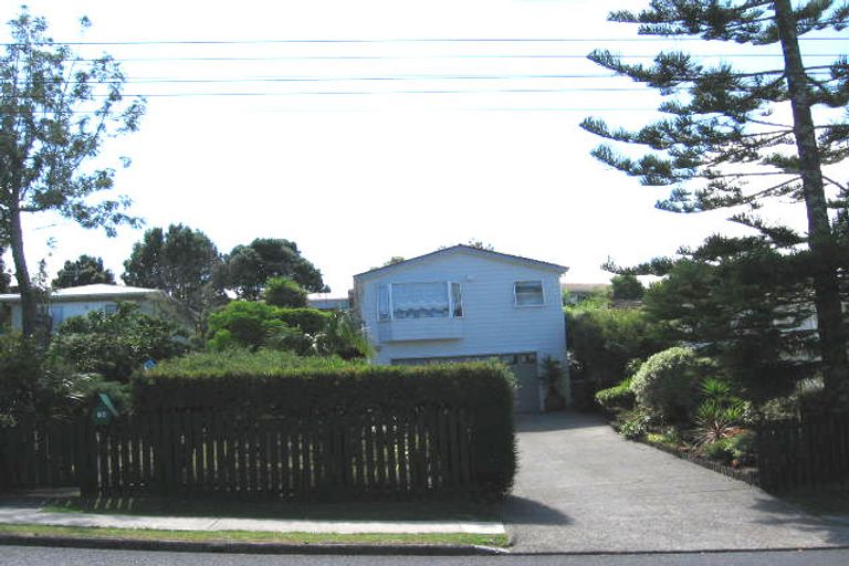 Photo of property in 24 Sheridan Drive, New Lynn, Auckland, 0600