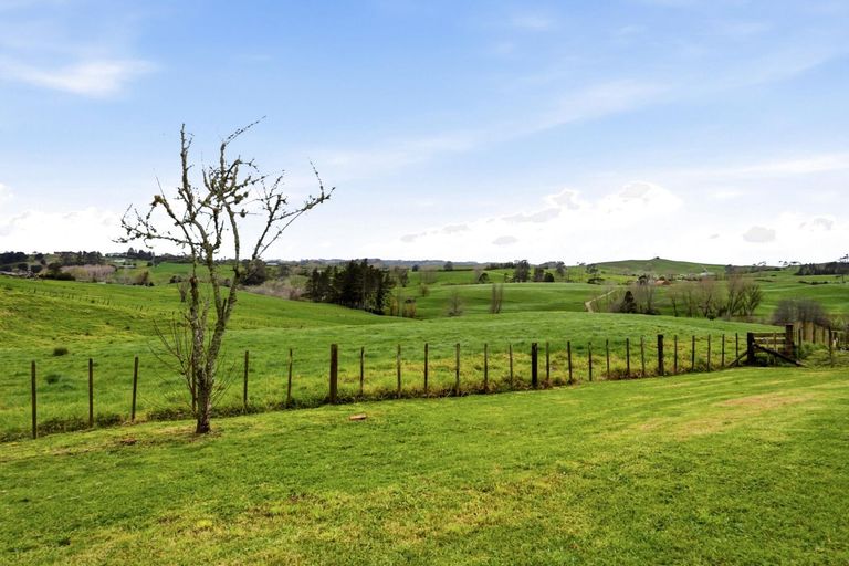 Photo of property in 2 Kelgary Place, Wellsford, 0900