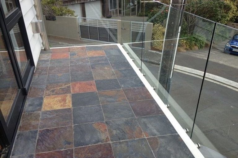 Photo of property in 1a Clive Road, Khandallah, Wellington, 6035