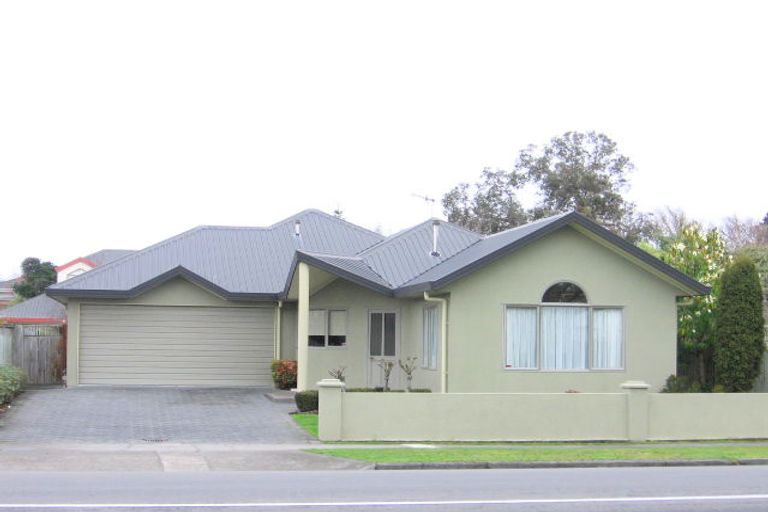 Photo of property in 46a Pahiatua Street, Hokowhitu, Palmerston North, 4410